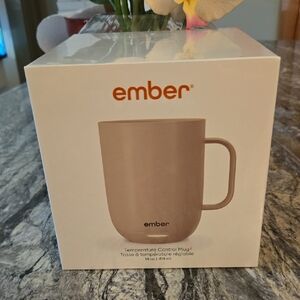 Ember Temperature Control Mug in Tan
